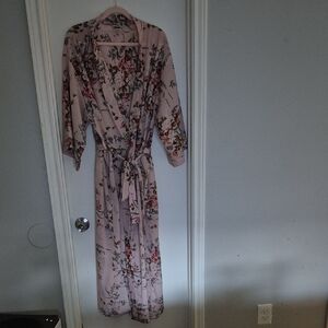 Pink Floral Long Kimono Style Robe Fits Size 3x-5x